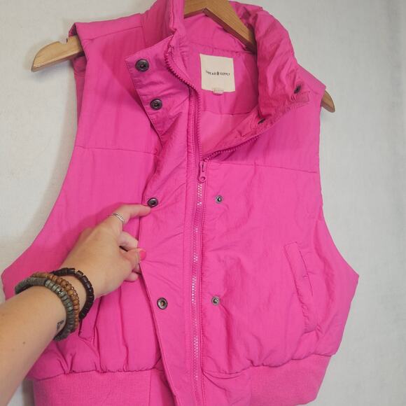 Thread & Supply Pink Nylon Crop Puffer Vest - Picture 3 of 7